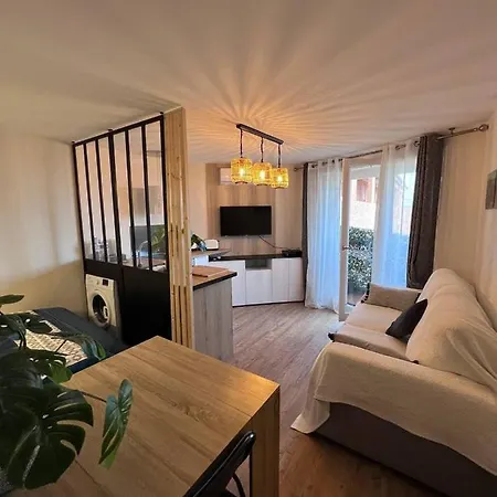 Location Estival Parfaite : A 50 Metres De La Plage, Offrant Magnifique Vue Apartment *